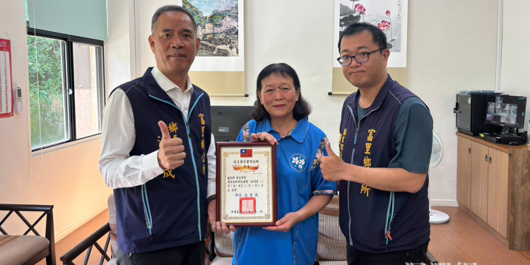 富里鄉聘任陳麗阡老師為客家文化顧問 攜手守護客語傳承