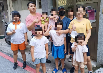 盼社會伸援守護一家十口 魏嘉彥市長急赴關懷蘇家　