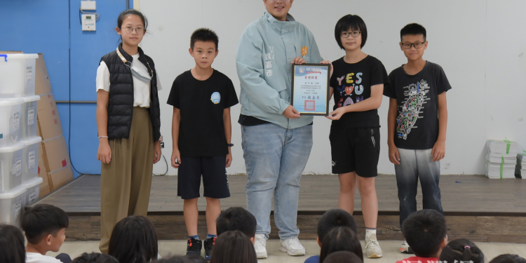 明禮國小小市長就任 魏嘉彥期勉以行動實踐民主精神