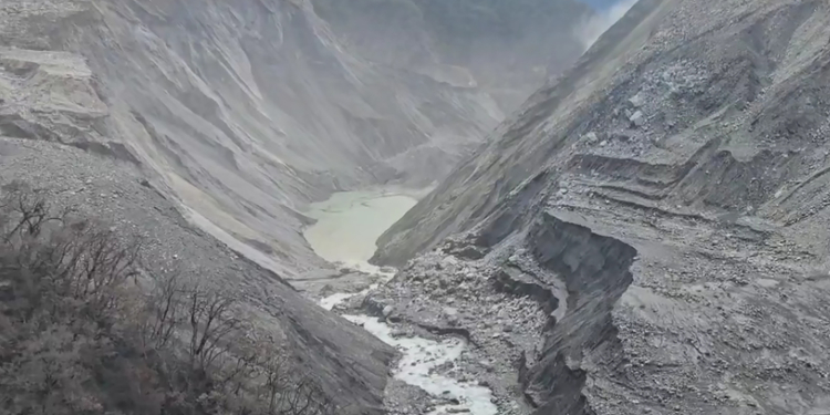 馬太鞍堰塞湖下方河道局部崩塌蓄水 前進協調所啟動應變措施