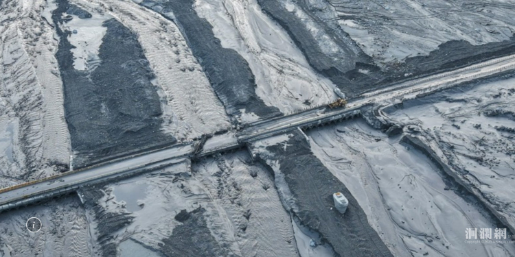 馬太鞍溪涵管便道路面淤土及樹枝 預估中午清理完成