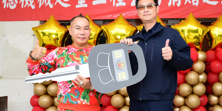 「新竹吊車大王」捐贈鳳林分局光復分駐所巡邏車實踐承諾守護鄉里