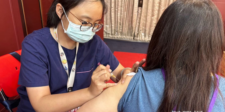 115年元旦起新冠疫苗6個月以上全民免費接種