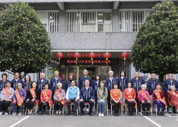 鳳林模範母親選出 齊聚公所合影